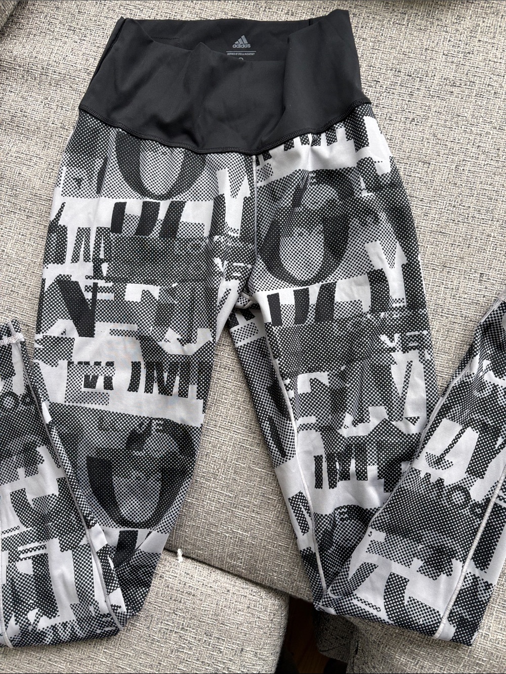 adidas Women’s Black & Gray Graphic Leggings